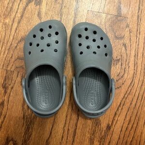Toddler Grey Crocs Sz 10